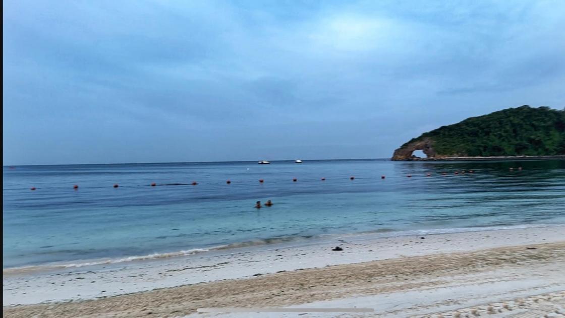 Coral Edge @ Boracay Newcoast Yapak