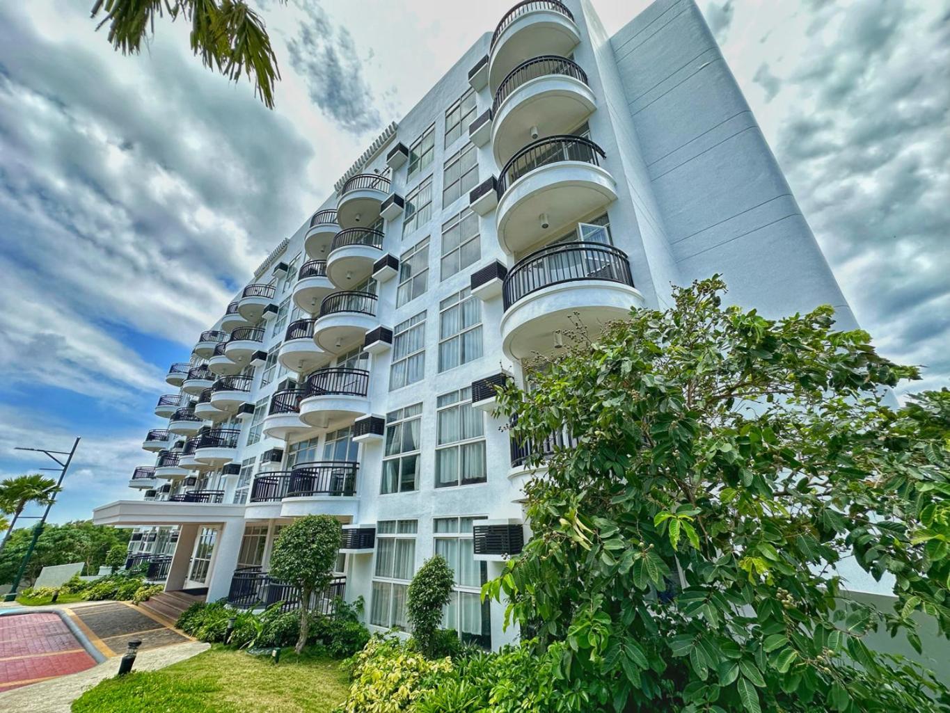Coral Edge @ Boracay Newcoast Apartment Yapak
