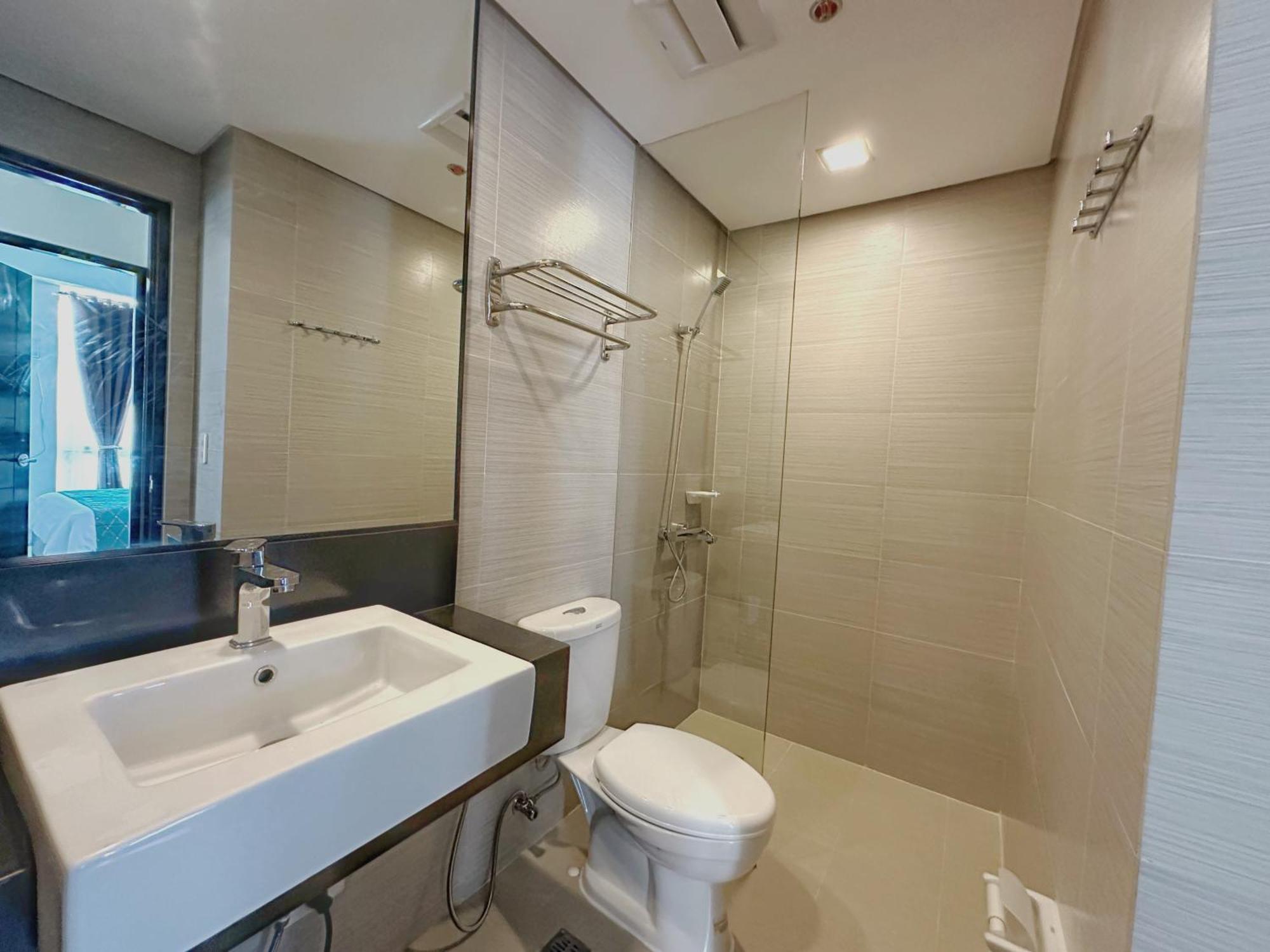 Apartment Coral Edge @ Boracay Newcoast Yapak